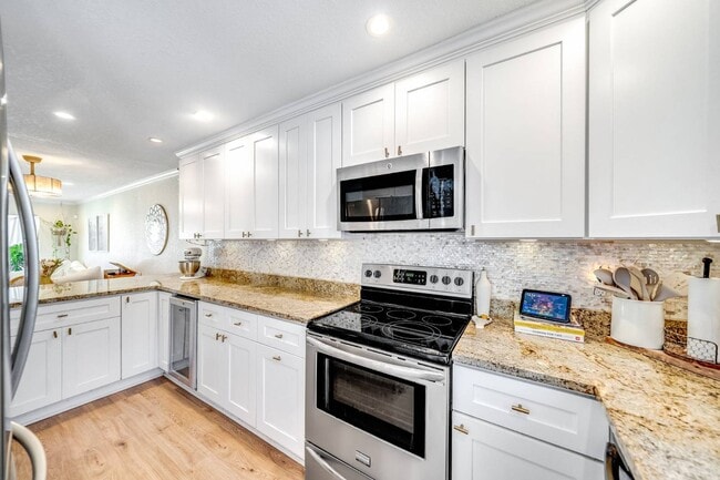 Building Photo - 3137 Spanish Trail
