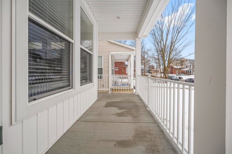 Building Photo - 2273 E 100th St