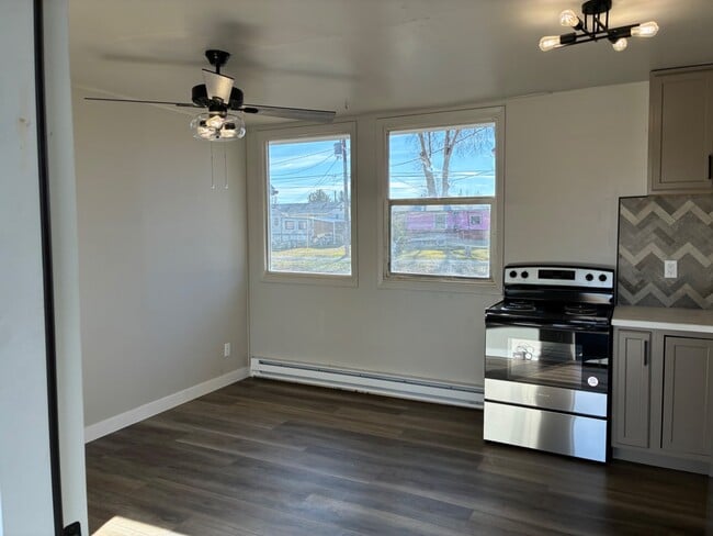 Building Photo - 2021 18th St