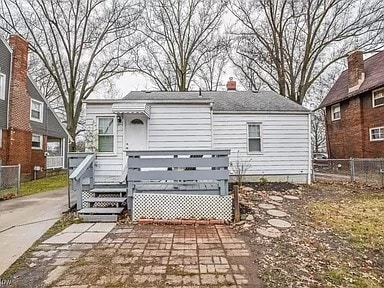 Building Photo - 1774 Hillside Ter