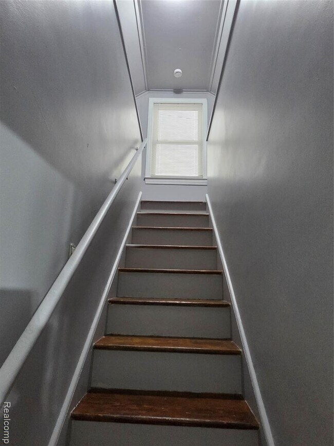 Building Photo - 16647 Rossini Dr