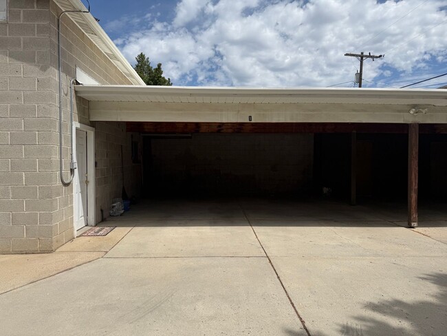 Building Photo - 54 W 250 N