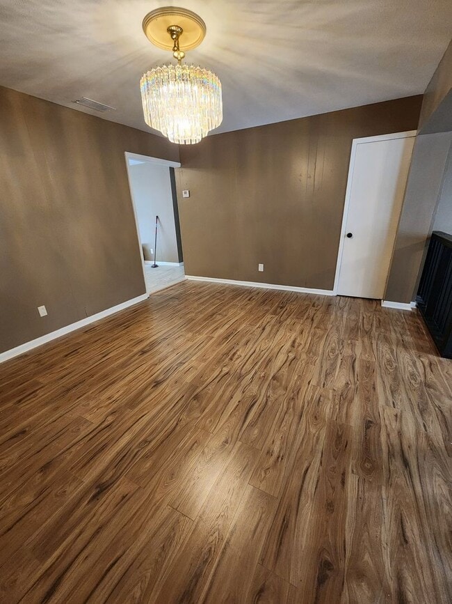 Building Photo - BEAUTIFUL 3 BEDROOMS 2 BATHS IN PHENIX CITY
