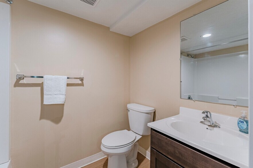 Building Photo - 11321 Hessler Rd