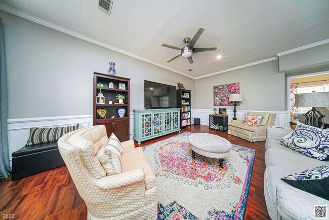 Building Photo - End Unit Townhome Near Augusta National