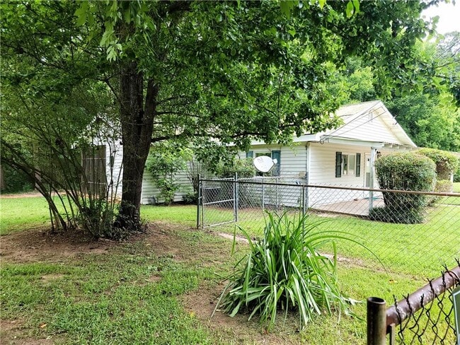 Building Photo - 5228 Central Church Rd