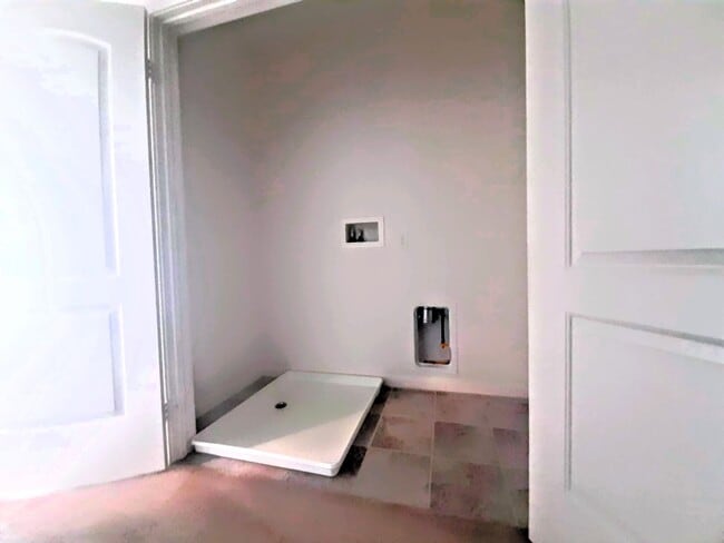 Building Photo - MERIDA LANE BREA 92823 (2 BED / 2 BATH)