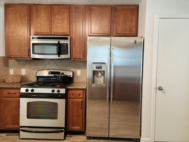 Building Photo - 11742 Fortune Park Dr