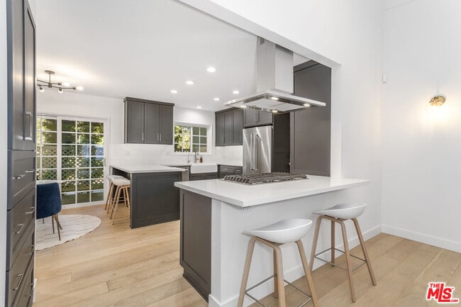 Building Photo - 23826 Burbank Blvd