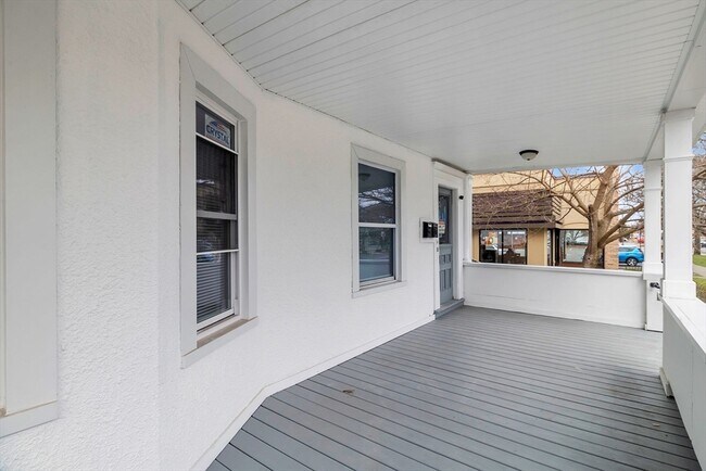 Building Photo - 440 Sumner Ave
