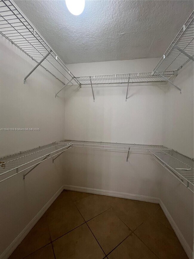 Building Photo - 6340 NW 114th Ave