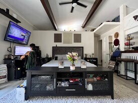Building Photo - 4563 Mathis St