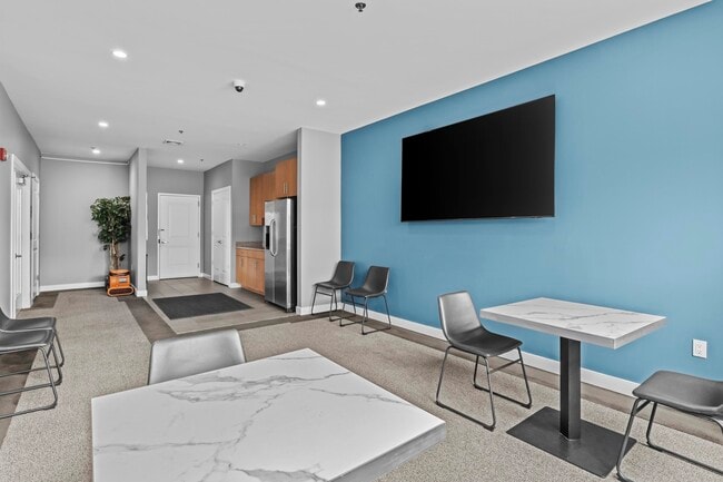 Building Photo - 172 Culver Ave