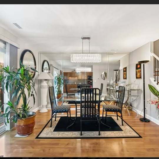 Building Photo - 824 Minnesota Cir