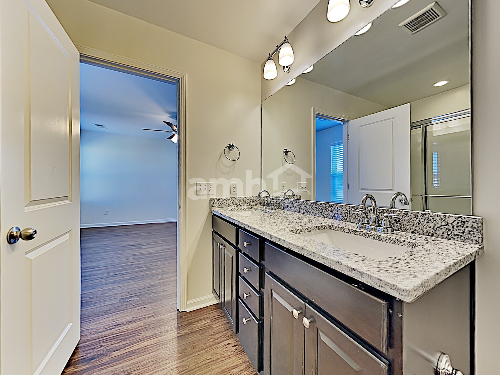 Building Photo - 334 Cantley Ct