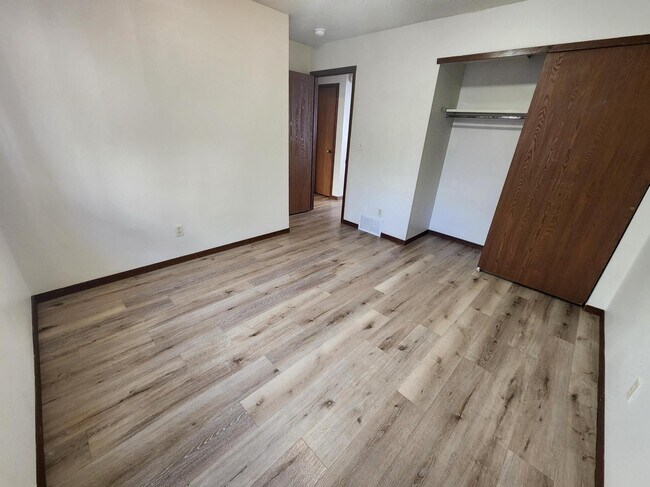 Building Photo - 922 Boston Way