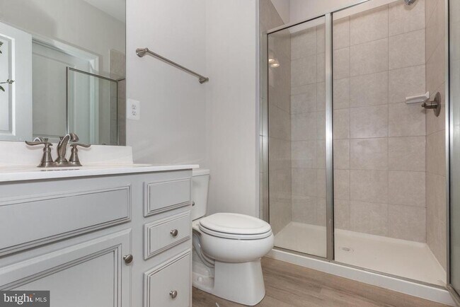 Building Photo - 112 Sherman Wy