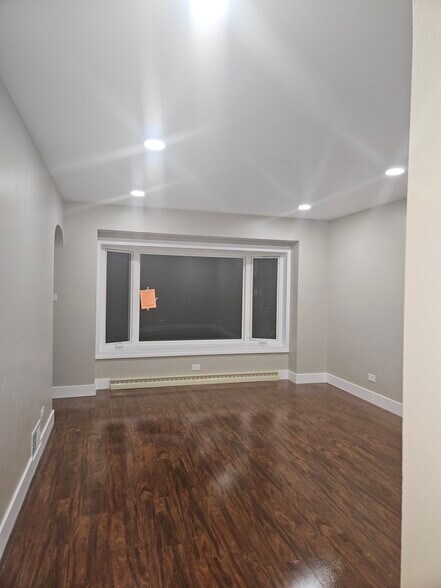Building Photo - 8715 Ridge St