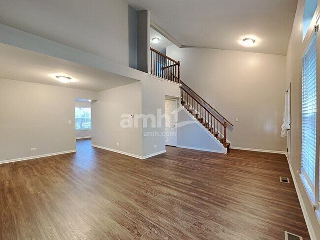 Building Photo - 1186 Blackburn Dr