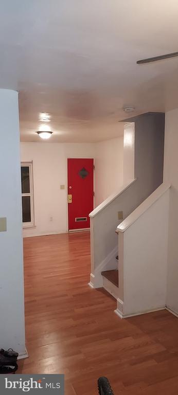 Primary Photo - 2516 Lauretta Ave