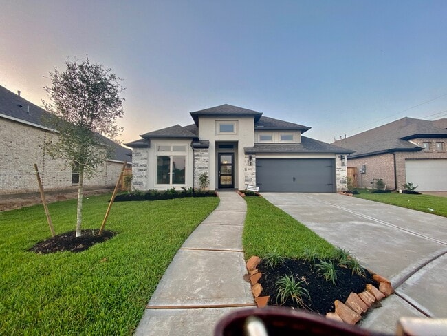 Building Photo - 9411 Trestle Creek Ct