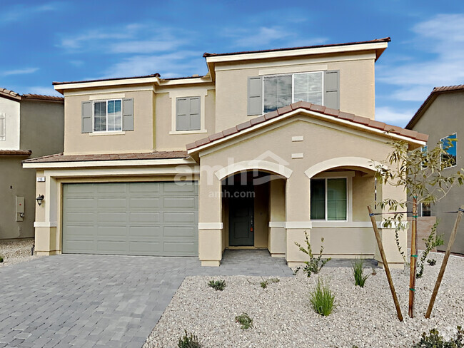 Building Photo - 716 Terrain Star Ave