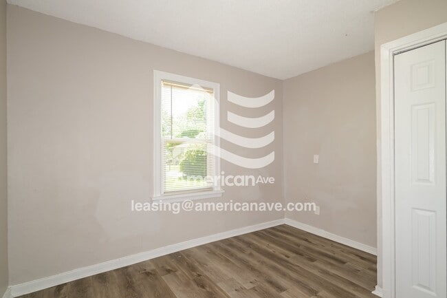 Building Photo - 127 Grether Ave