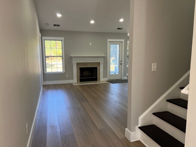 Building Photo - Remodeled Home with Excellent Location and Privacy - The Traditions