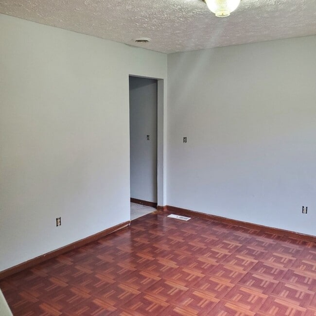 Building Photo - 2BDRM DUPLEX FOR RENT LORAIN, OHIO