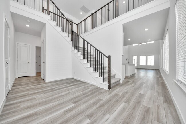 Building Photo - 9223 Willowbank Gap Ln