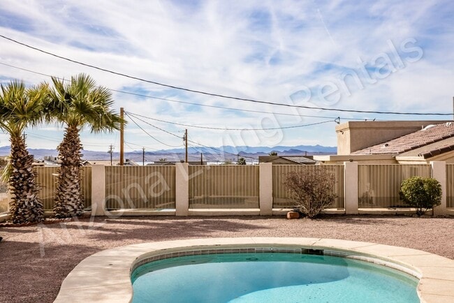 Building Photo - NORTHSIDE POOL HOME