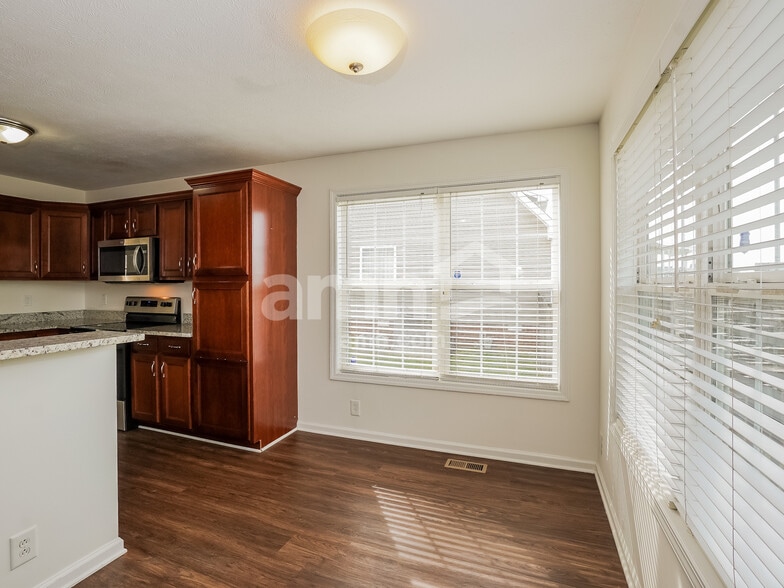 Building Photo - 1257 Apple Blossom Rd