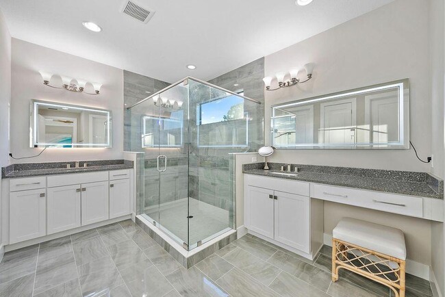 Building Photo - 13526 Artisan Cir