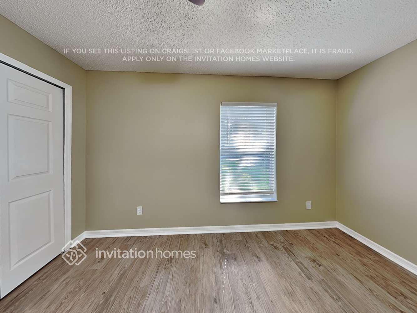 Building Photo - 1712 Laramie Cir