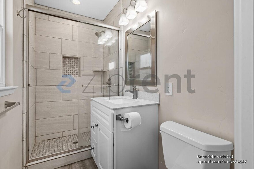 Building Photo - 1133 Lovell Ave