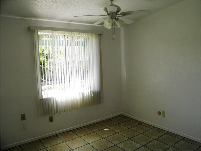 Building Photo - 316 Pageant Ct
