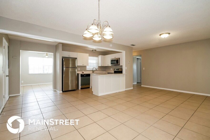 Building Photo - 4449 Chamber Ct