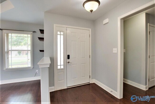 Building Photo - 24603 Rolling Vista Dr