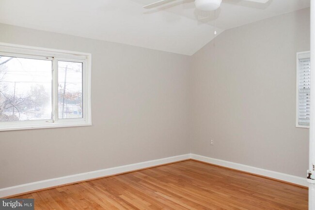 Building Photo - 5627 8th St S