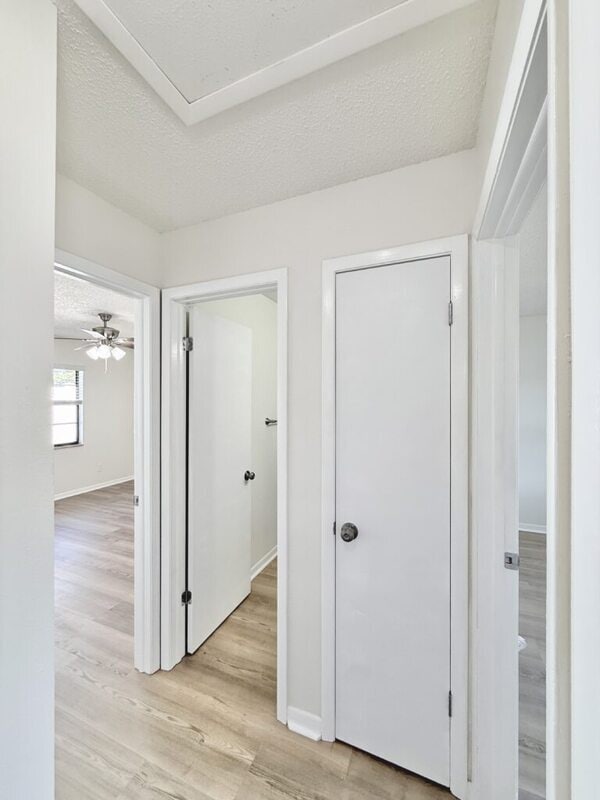 Building Photo - 5212 Peach Ave