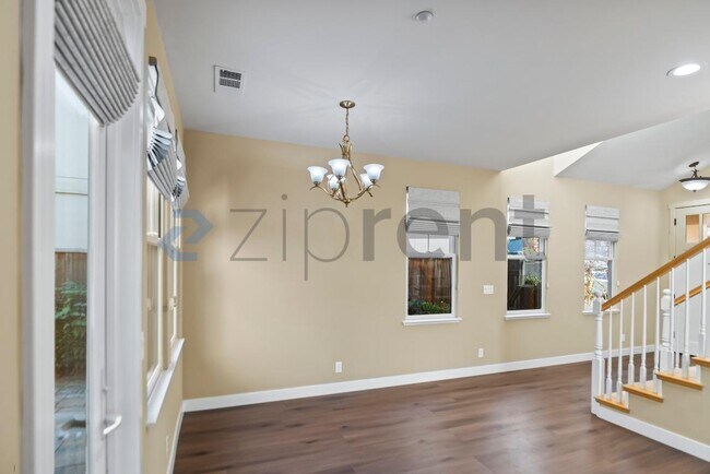 Building Photo - 1294 Pistachio Terrace