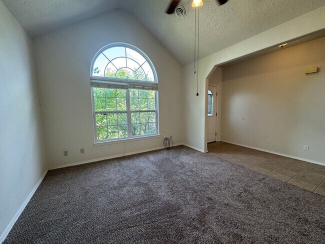 Building Photo - 318 Carmel Valley Way