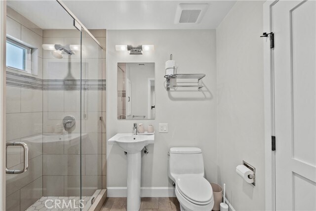 Building Photo - 5823 Lubao Ave