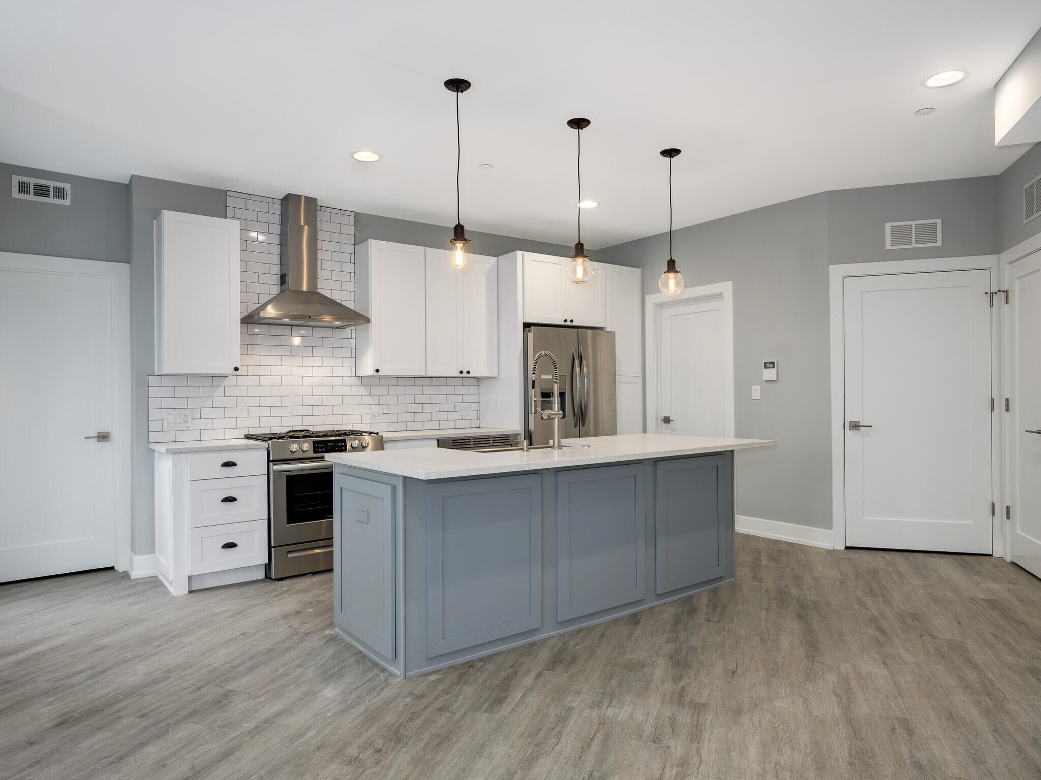 Building Photo - 5528 W Gettysburg St