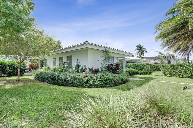 Building Photo - 4313 Sea Grape Dr
