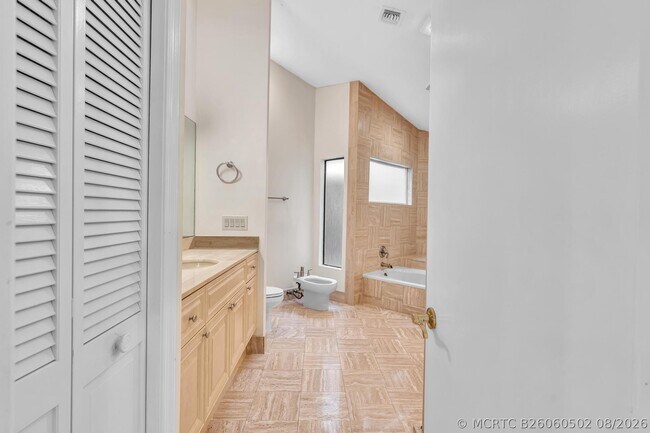 Building Photo - 22595 Esplanada Cir