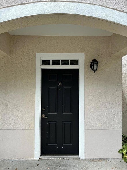 Building Photo - 3324 Parkchester Square Blvd