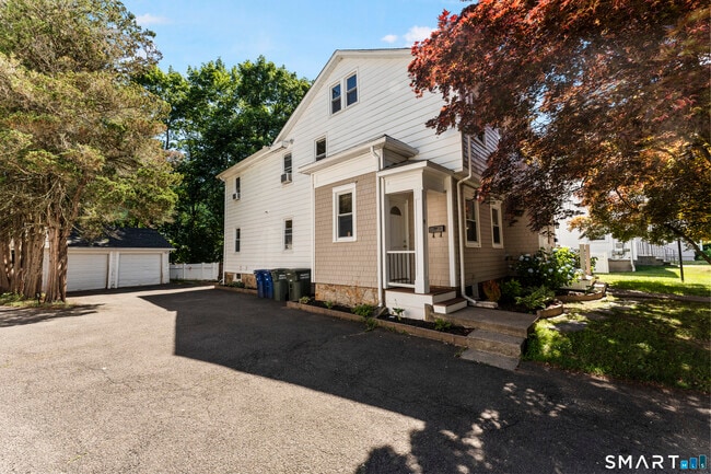 Building Photo - 41 Grasso Terrace