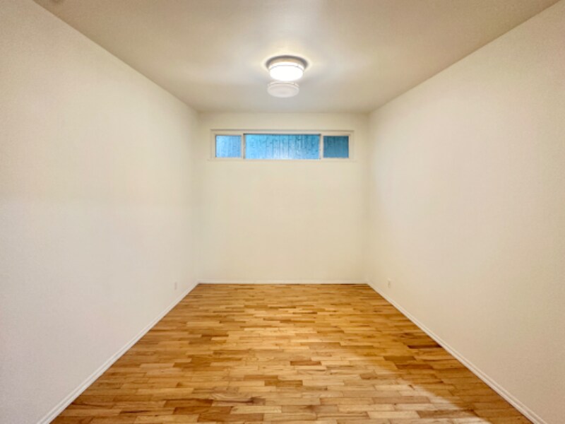 Building Photo - 5101 Ravenna Ave NE