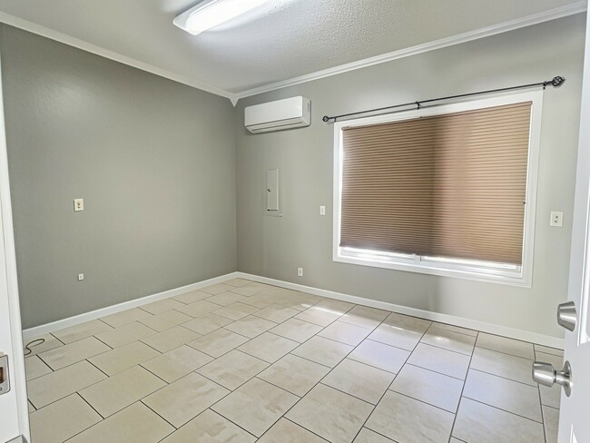 Building Photo - 6500 Colonial Dr